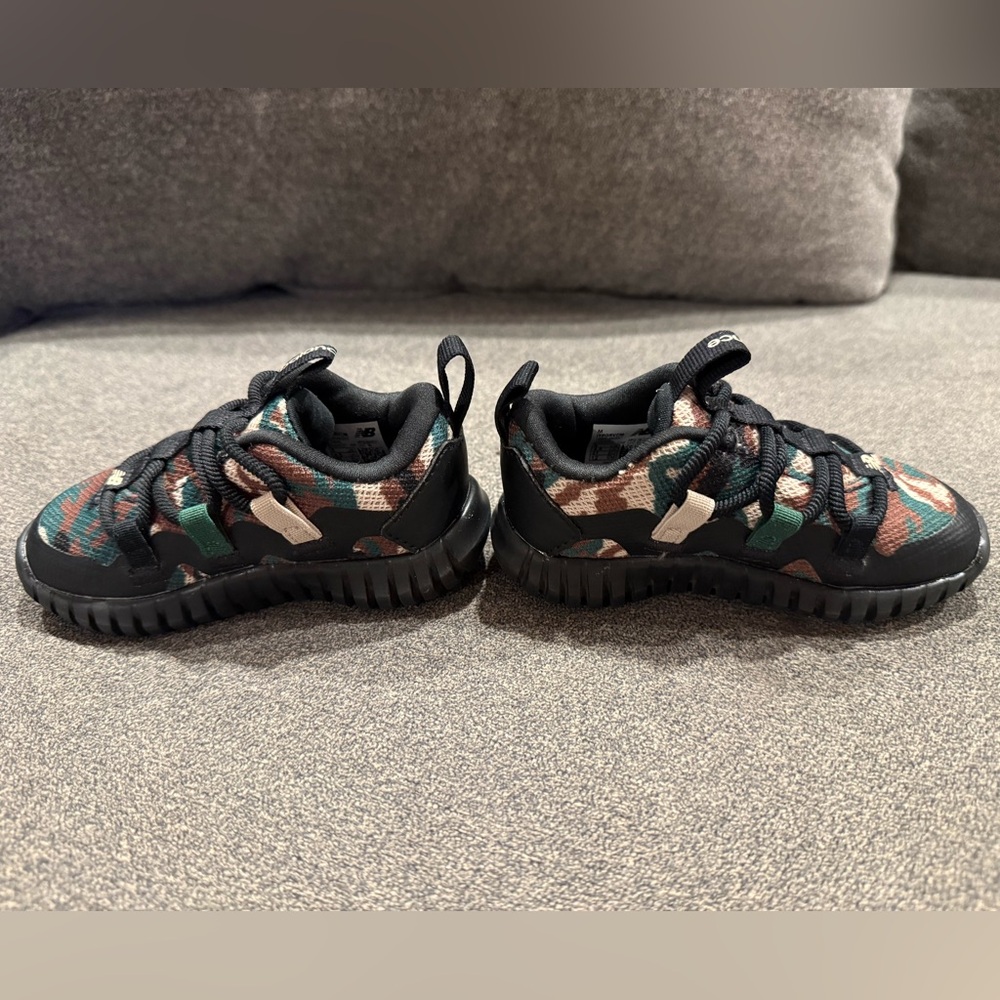 New Balance Playgruv Camo size 5 excellent condition